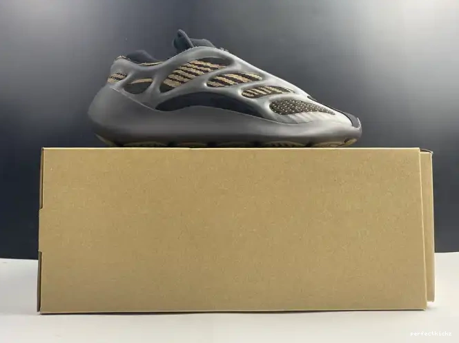V3 GY0189 ADIDAS 700 YEEZY 0615